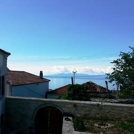 Villa Old Qeparo