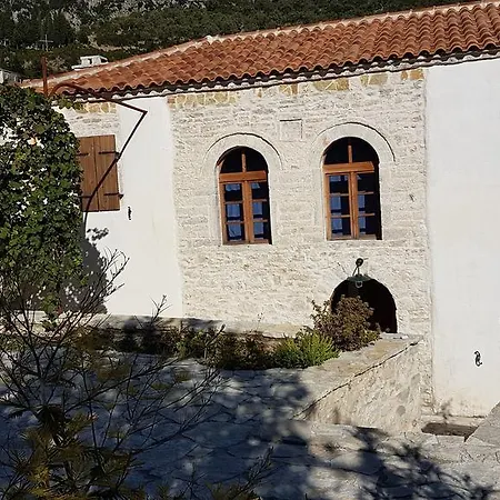 Villa Old Qeparo *